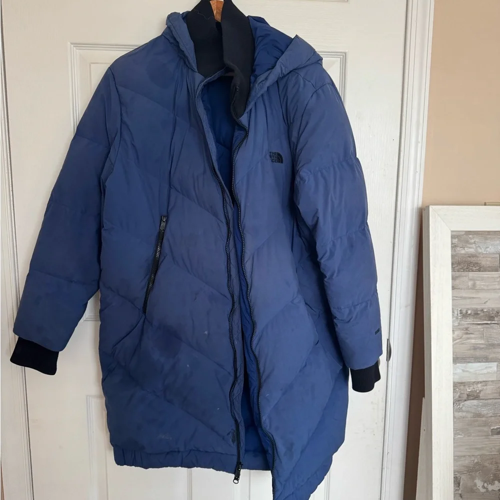BLUE HOODED PUFFER COAT - Picture 4 of 6